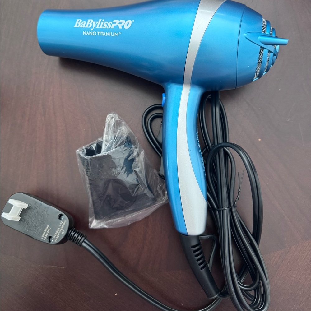 💯 BRAND NEW BABYLISS PRO HAIR DRYER